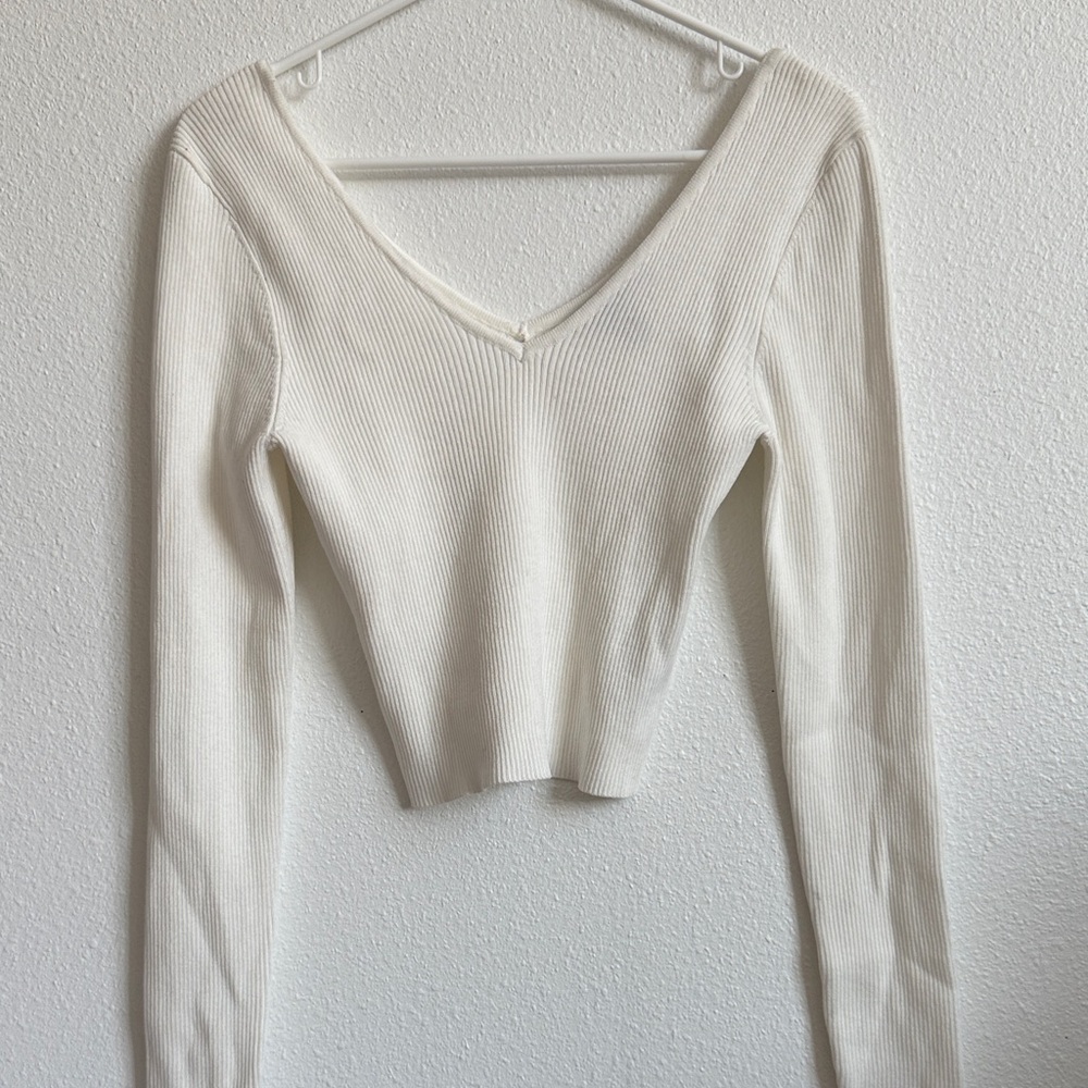 Forever 21 V-Neck Ribbed Long Sleeve Top